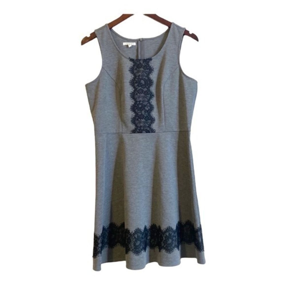 Maurices Gray‎ Sleeveless Dress with Black Lace Trim Elegant Casual Wear Size L